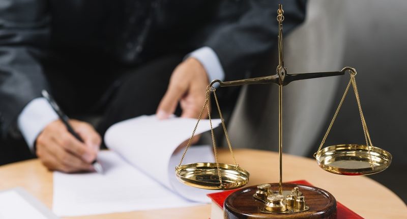 Купівля квартири на біржі в 90-х: чи потребував договір нотаріального посвідчення?